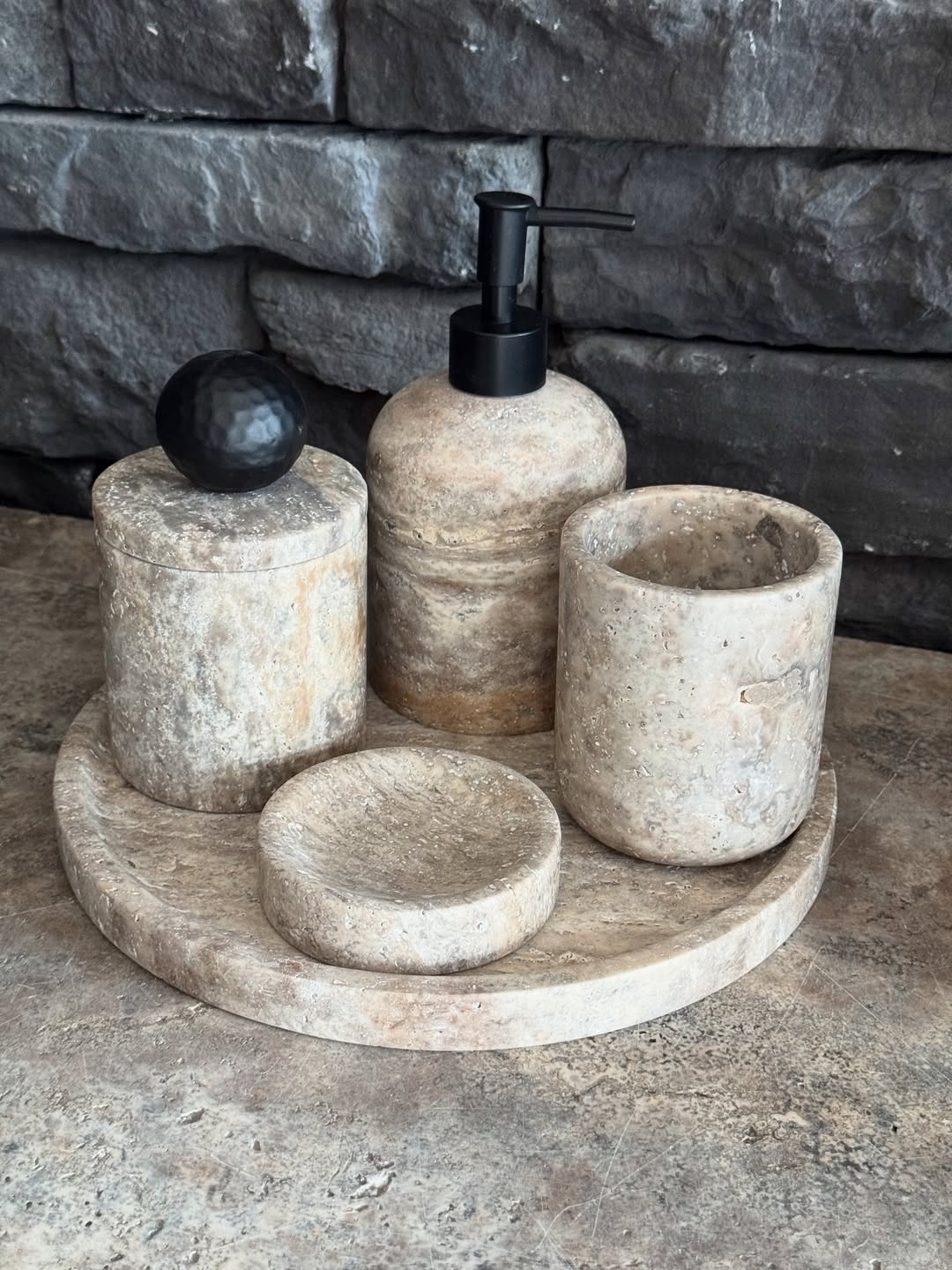 Silver Travertine Bathroom Set Gains Popularity in Turkey